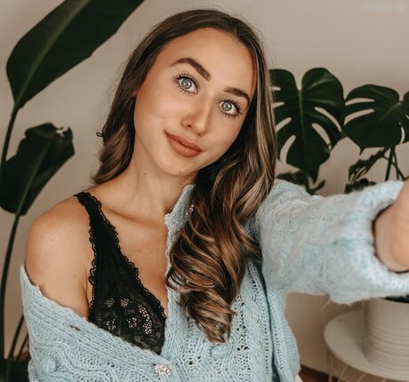 mature onlyfans beautiful images