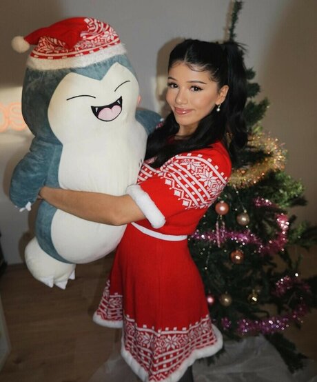 rosemondy perfect actress pictures