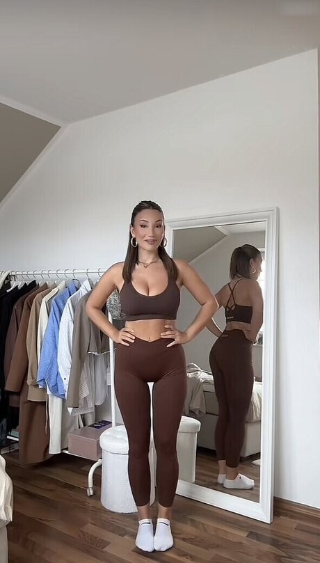 leonaankj adult actress picture