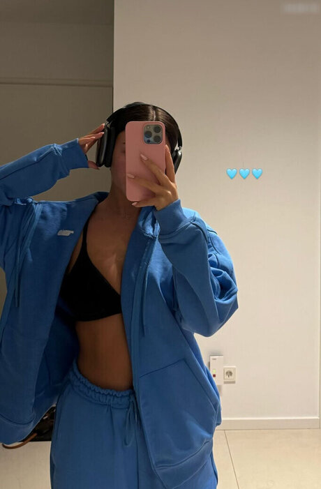 Jasmin Azizam art star images