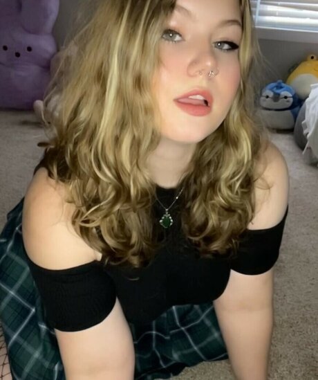 pjbunnyb erotic model image