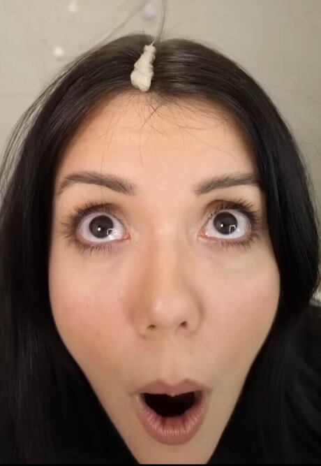 Malwanne nude model pictures