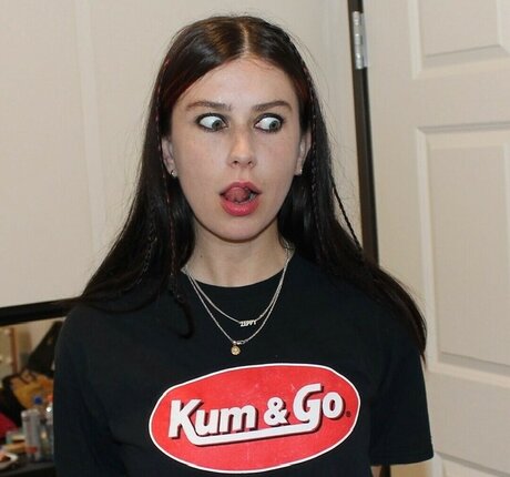 Carly McLellan pornstar nude photos