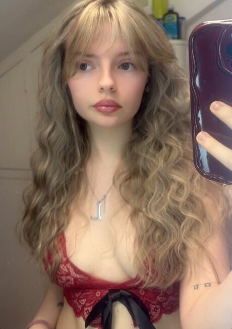 Leahmaggiel_ free star photos