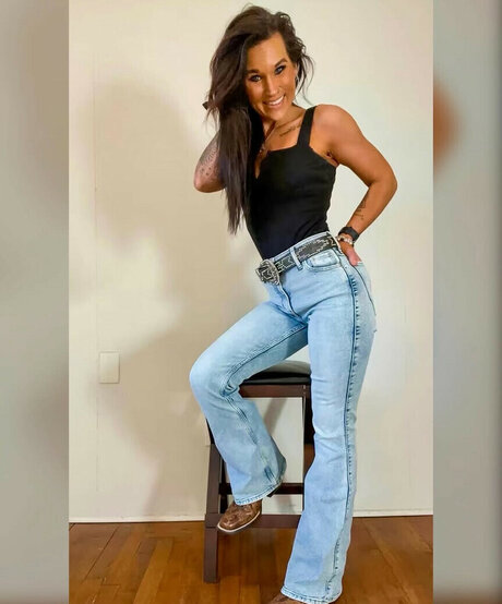 Madzrae92 hot pornstar photo