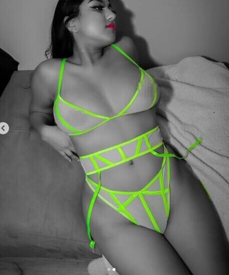 ravrodite model naked picture