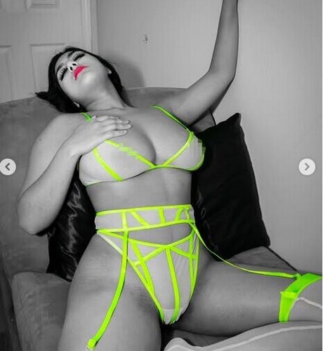 ravrodite erotic actress photos