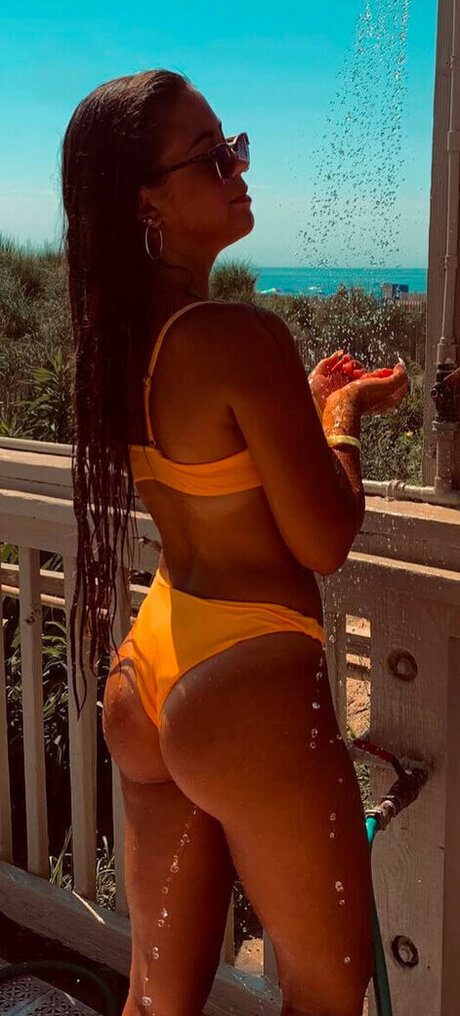 Madysen Nicole erotic model photo