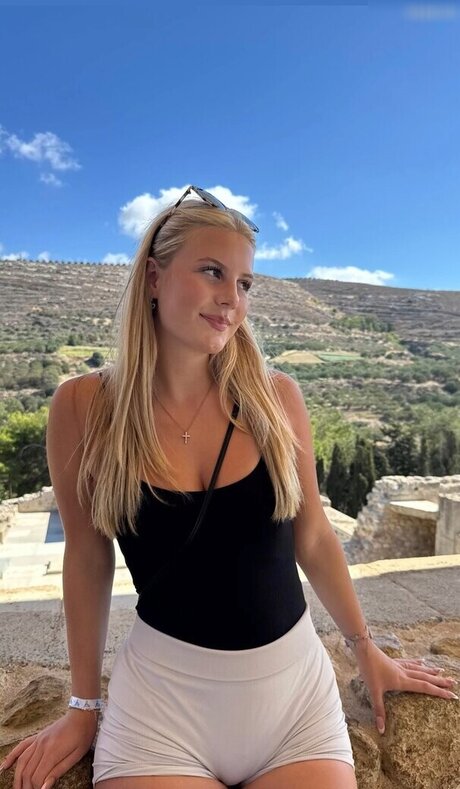 Luisa mnck star nude galleries