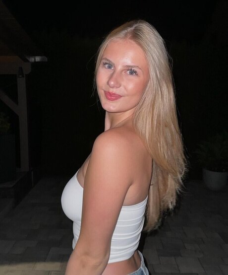 Luisa mnck nudes star img