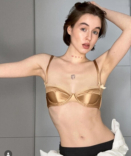 Wer ist sie_ sexy actress gallery