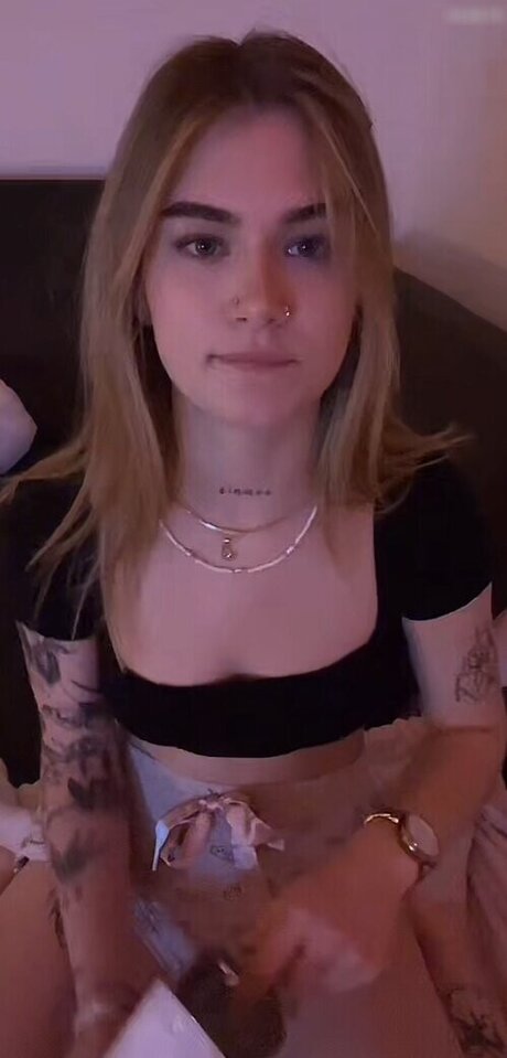 Wer ist sie_ porn model images