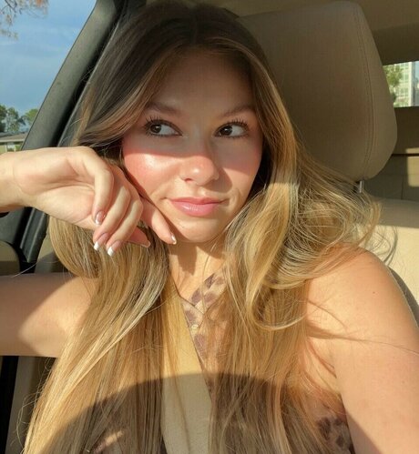 Mia Steele model porn gallery