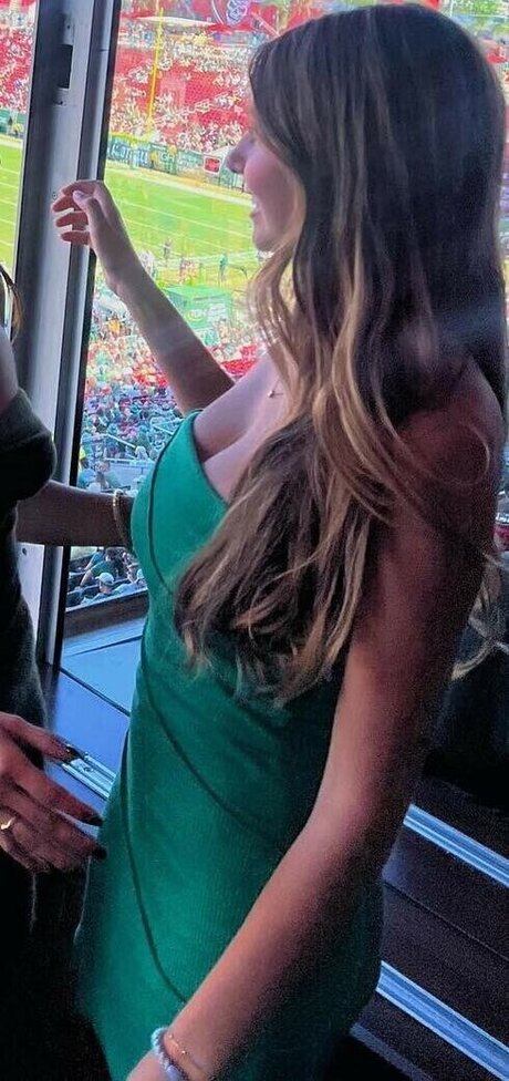 Mia Steele star hot photo