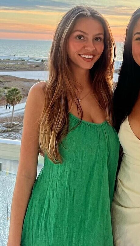 Mia Steele porn star gallery