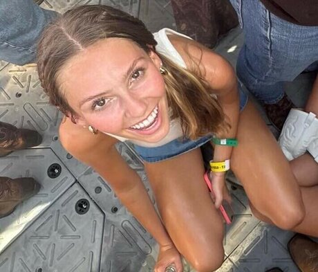 Mia Steele pornstar top pictures