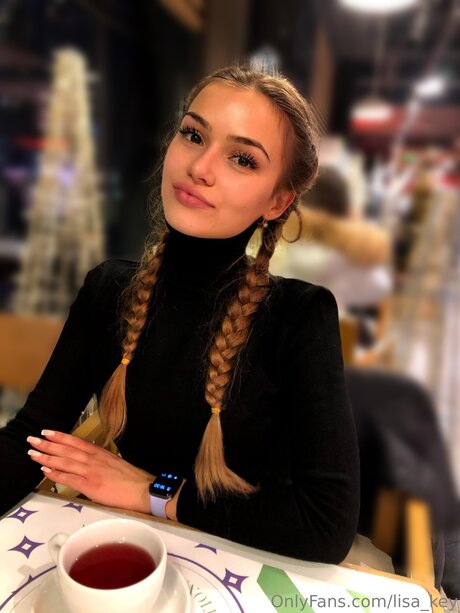 Lisa Key hd actress galleries