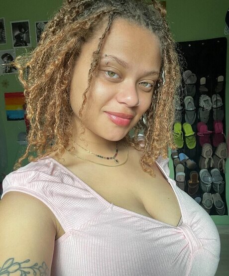 Lexcova star high quality image