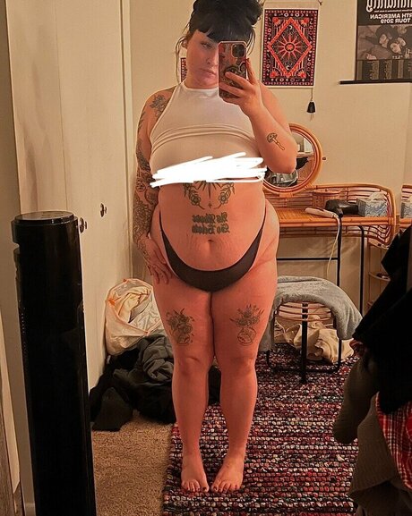 Venicecemetery nice pornstar picture