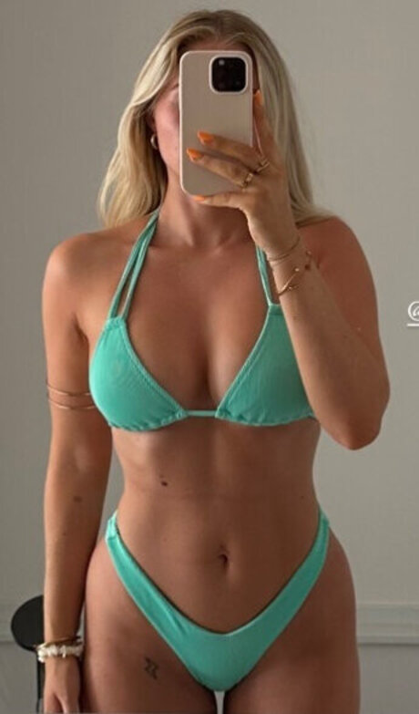 Emilia wue free model photos