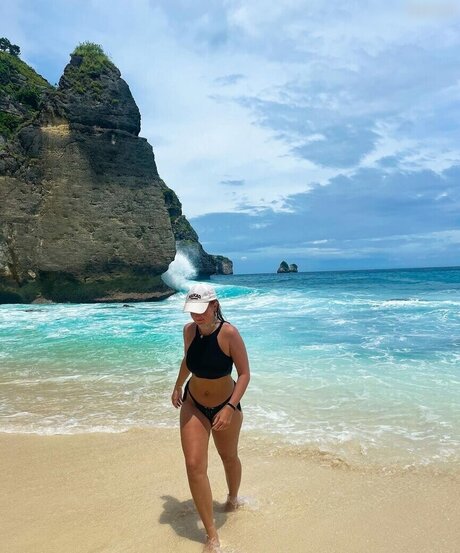 gringerliner nude actress archive