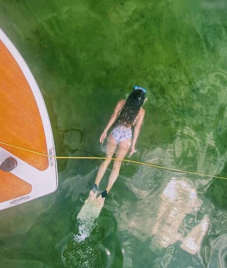 nadinebreaty sexy star image