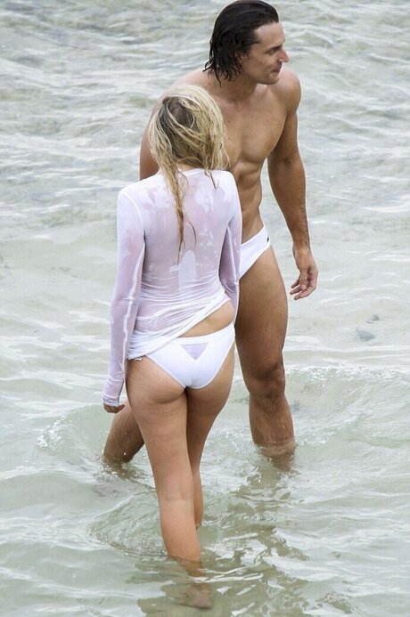 Lara Stone perfect pornstar img