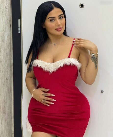 Melek Azad naked pornstar picture