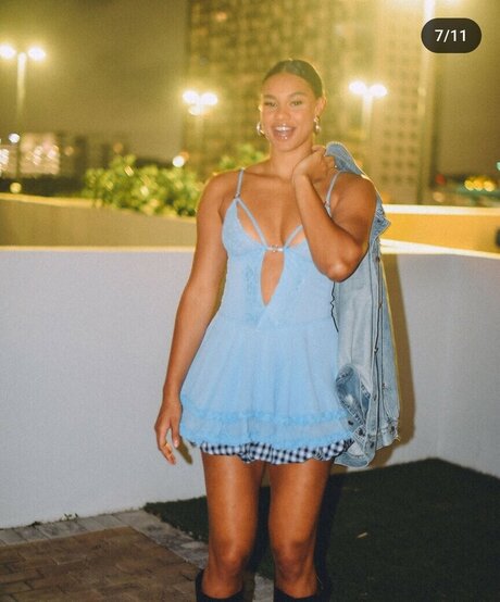 Satou Sabally nude model img