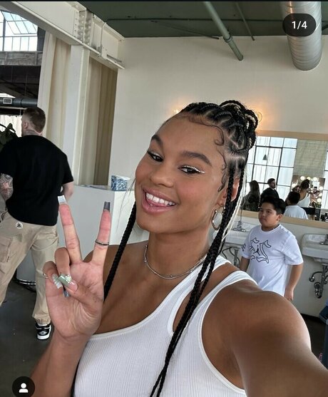 Satou Sabally pornographic star photos