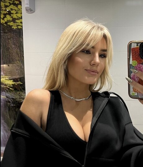 Laura Block free star img