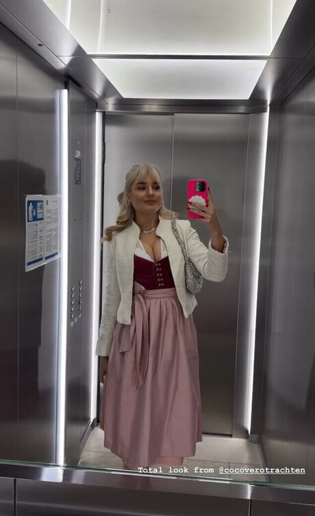 Laura Block hot model picture