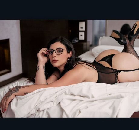 Bianqui Cristal model pretty photo