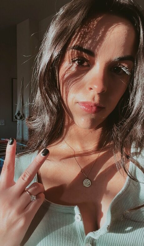 imamethystt high quality actress gallery