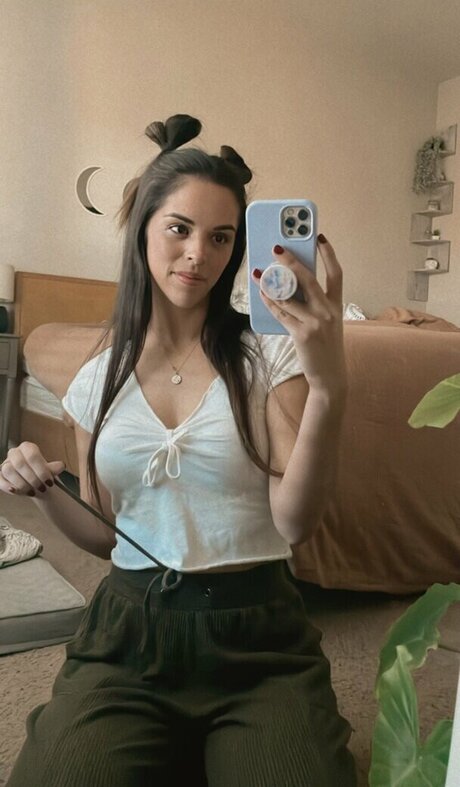 imamethystt model exclusive pics