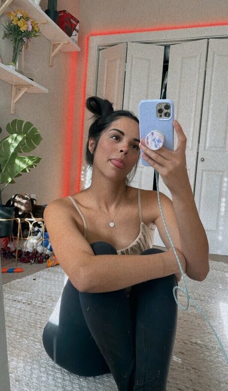 imamethystt high quality actress photo