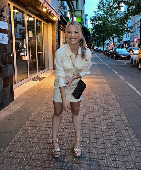 teen tits onlyfans hot porn pic