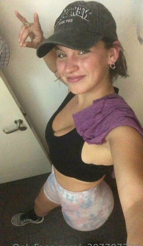 leasanz porn star img