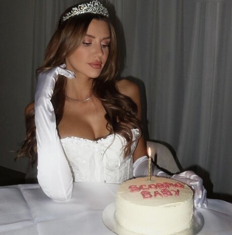 Gerda Lewis naked star pictures