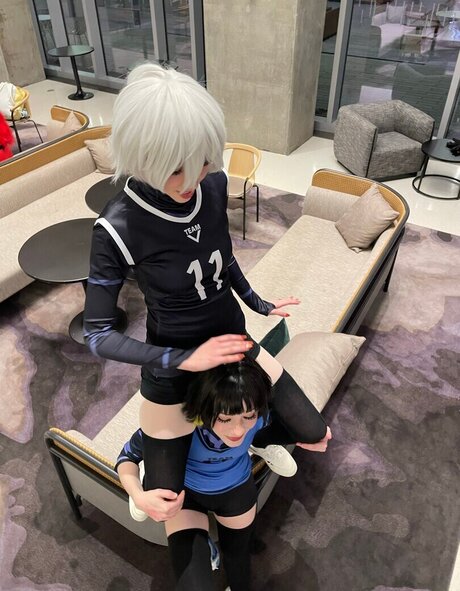 Duckie Cos art pornstar img