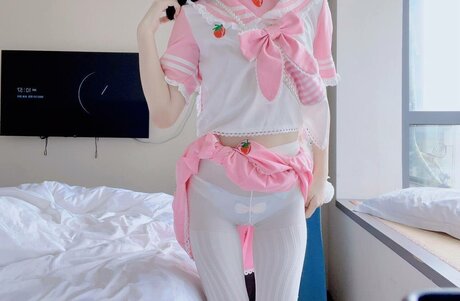 xianlugue sexy actress photo