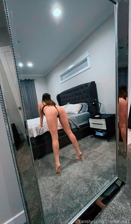 The Nicole T model erotic pictures