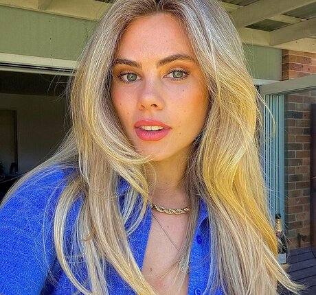 Peyton Cole actress image