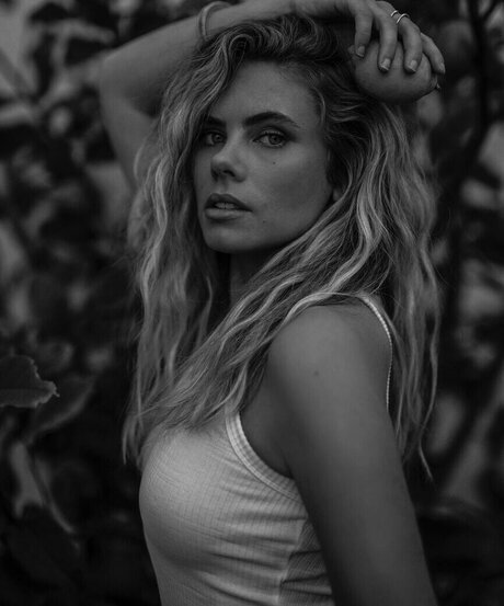 Peyton Cole sexy pornstar pics