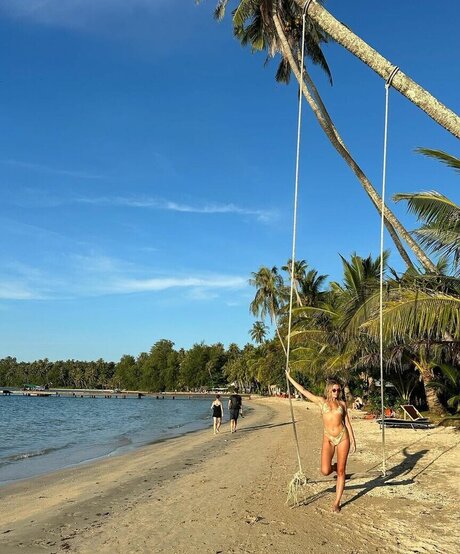 Peyton Cole pornstar adult pics