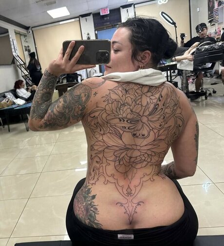 Hopemfnoe naked model pics