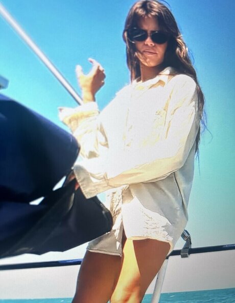 Sailing The Far Side model exclusive images