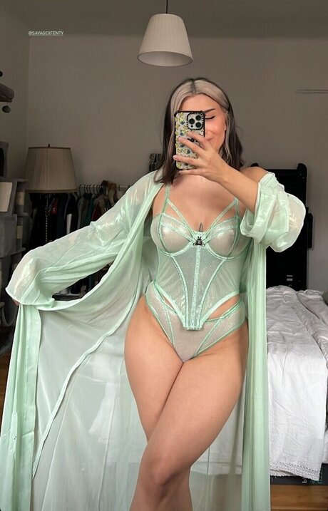 Salome Sylvana pretty pornstar pics