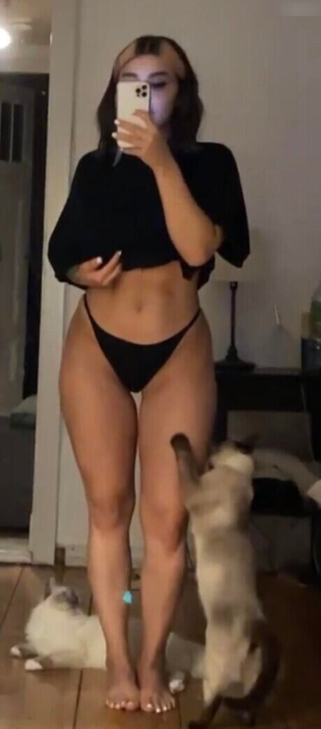 Salome Sylvana erotic actress pics