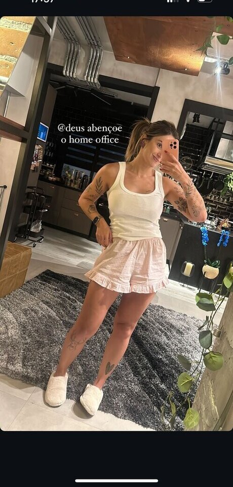 Mari Palma porn model photo